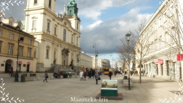 ワルシャワ観光旧市街ガイド聖十字架教会